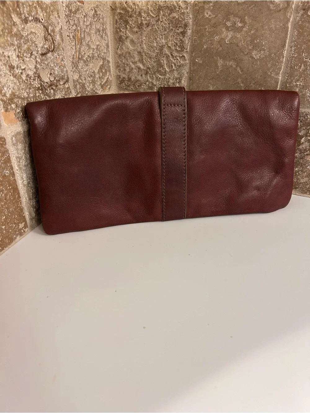 Liz Claiborne Mahogany Leather Zip-Accented Wallet - Picture 2 of 9